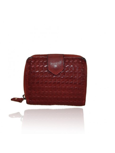 Woman washed leather wallet... 2