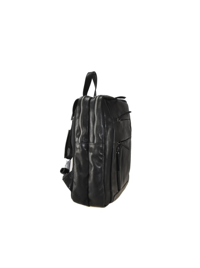 Woman washed backpak - FL5