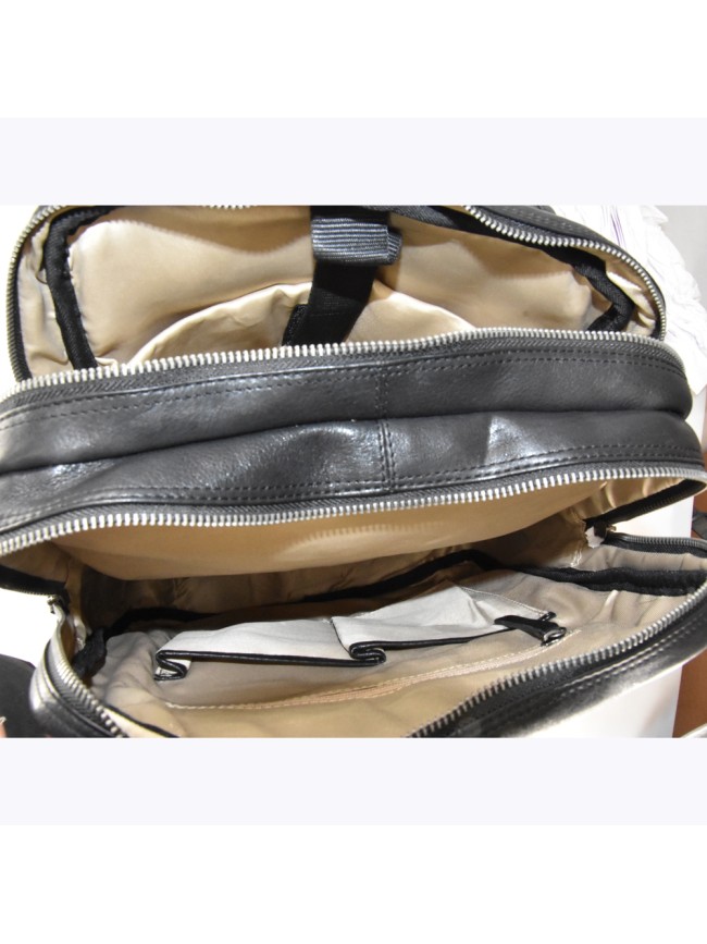 Woman washed backpak - FL5