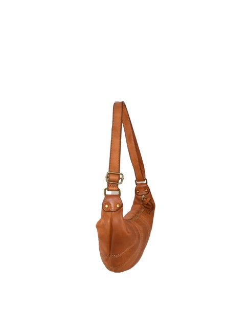 Woman vintage leather hand... 2