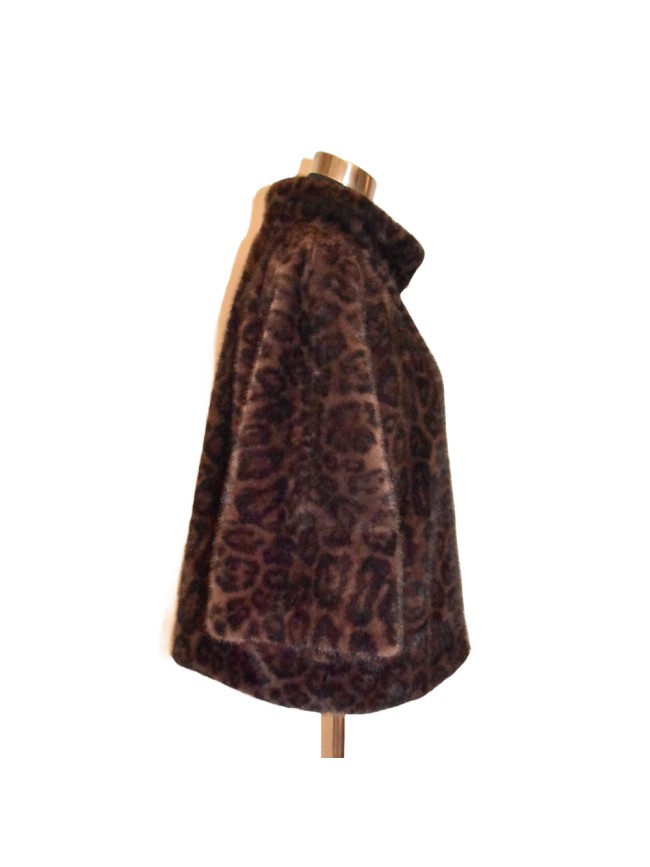 Synthetic leopard stamp fur jacket...