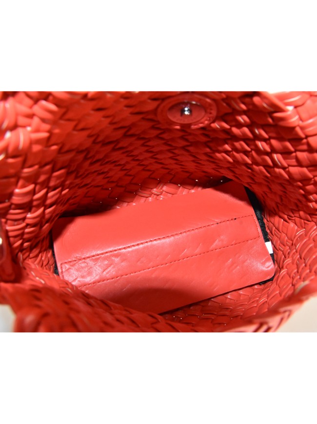 Woman woven synthetic leather hand... Woman woven synthetic leather hand...
