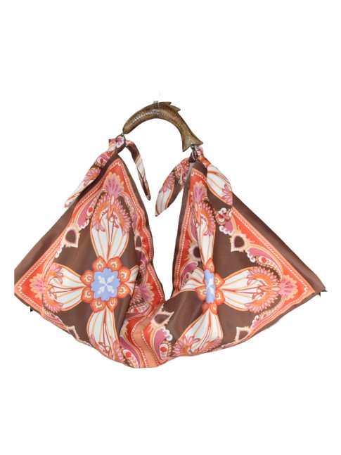 Woman textile shoulder bag...