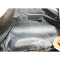Borsa a spalla in pelle camoscio con borchie e tracolla regolabile - CB39843