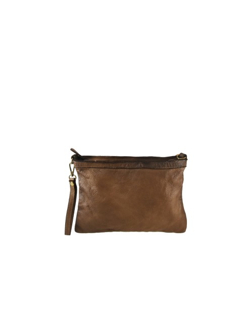 Woman leather pochette...