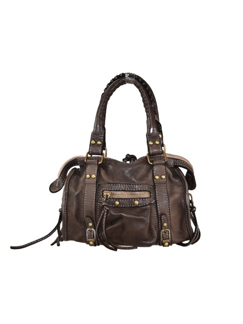 Woman vintage leather...