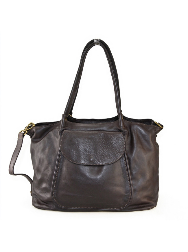 Woman vintage leather with shoulder...